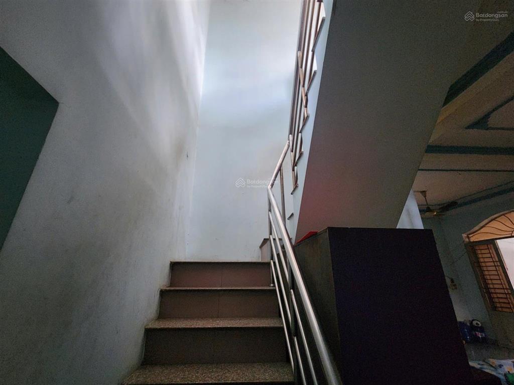 Chủ kẹt bán gấp nhà mặt tiền nguyễn xiển cách vinhomes chỉ 2km giá siêu hời chỉ với 11tỷ, 134.8m2