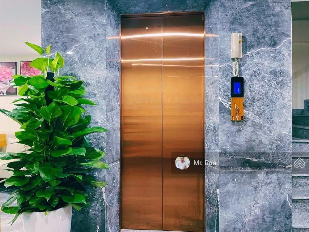 Chủ giảm 1 tỷ bán nhanh toà apartment ngay biển mỹ khê đà nẵng, sẵn dòng tiền thuê 1.2 tỷ một năm