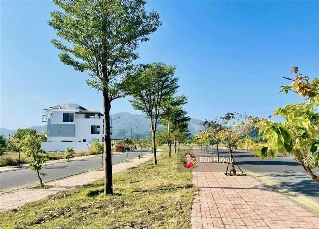 Lô biệt thự kđt ven sông tắc trục chính view sông giá tốt 25tr/m2 nhìn sang dự án sungroup