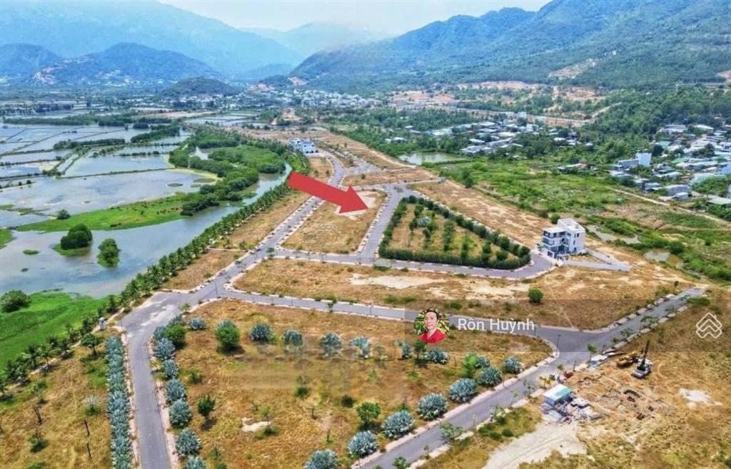 Chính chủ hơn 50 lô liền kề, biệt thự, lô góc, vị trí đẹp giá tốt nhất dự án kđt ven sông tắc