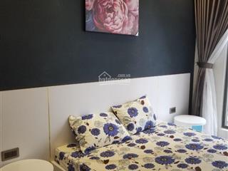 Bán góc căn hộ chung cư d5 bình thạnh, đường d5, 3pn, 2wc ,sổ hồng