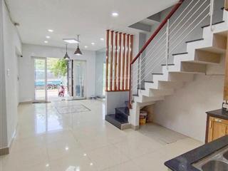 Cho thuê nhà mới , hẻm 1 sẹc , đường ô tô thông , đặng thùy trâm  kdc bình lợi , 3 tầng ,giá 17tr