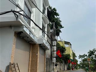 Hàng hiếm tại thuỵ phương thang máy 5 tầng, ô tô tránh nhau, giá 5.5 tỷ