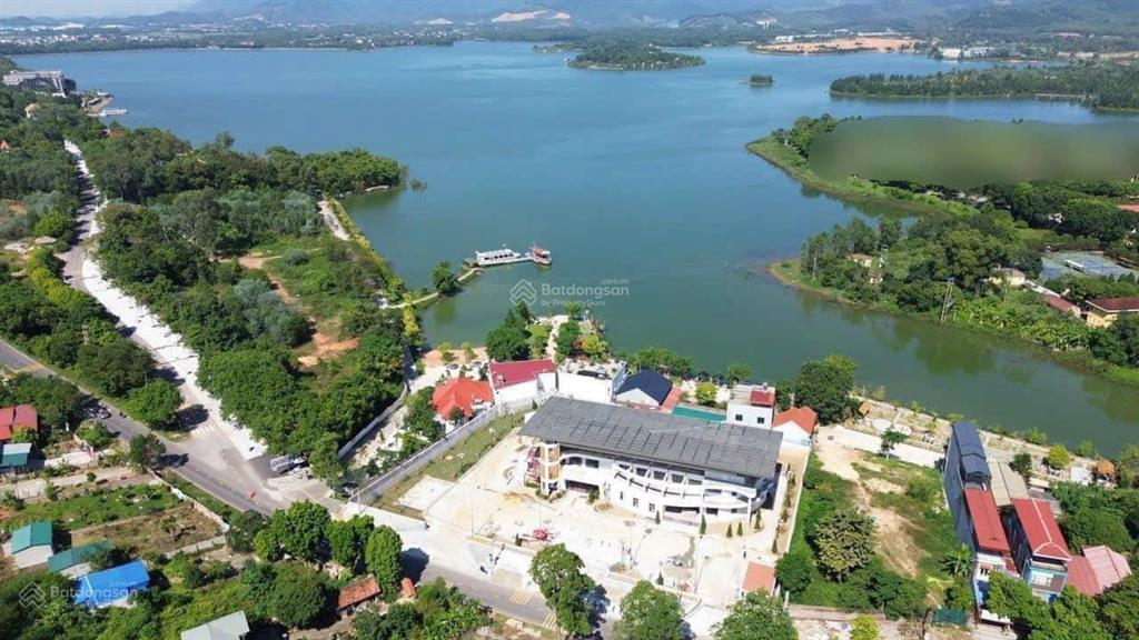Bán đất cạnh hồ đại lải, phường xuân hoà, phú thọ. diện tích 477m2, giá rẻ chỉ 7,8 triệu / m2
