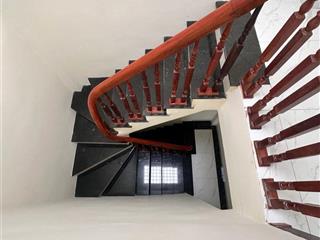 Chính chủ bán nhà riêng ngõ 22 lĩnh nam quận hoàng mai,4 tầng, gần trường học