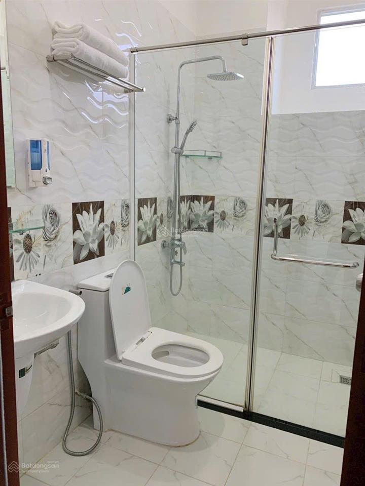 Chdv 12 phòng master cạnh sông sg  hđkd 150 tr/th  ngang lớn 20 sổ vuông a4  btct đã hoàn công