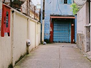 47m2, sát mặt tiền đường nguyễn trọng tuyển, gần chợ phạm văn hai, 3 tầng, giá 5,5tỷ.