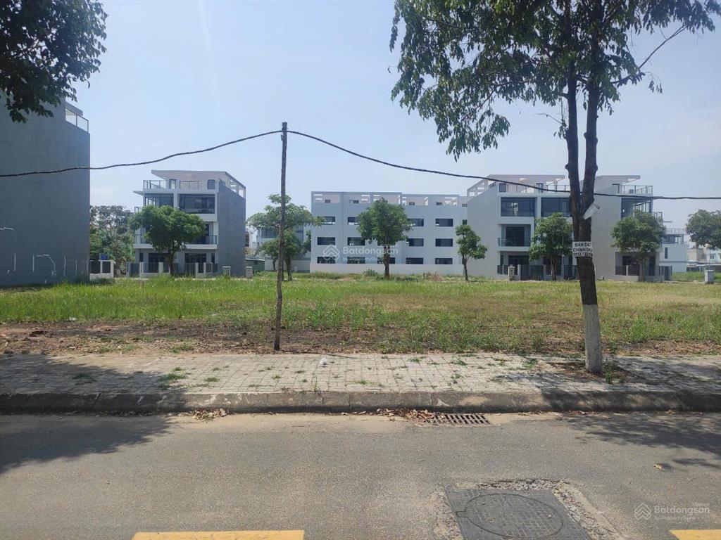 Bán đất 100m2 siêu hot trung tâm quận 9, ngay trung tâm hành chính sổ hồng riêng