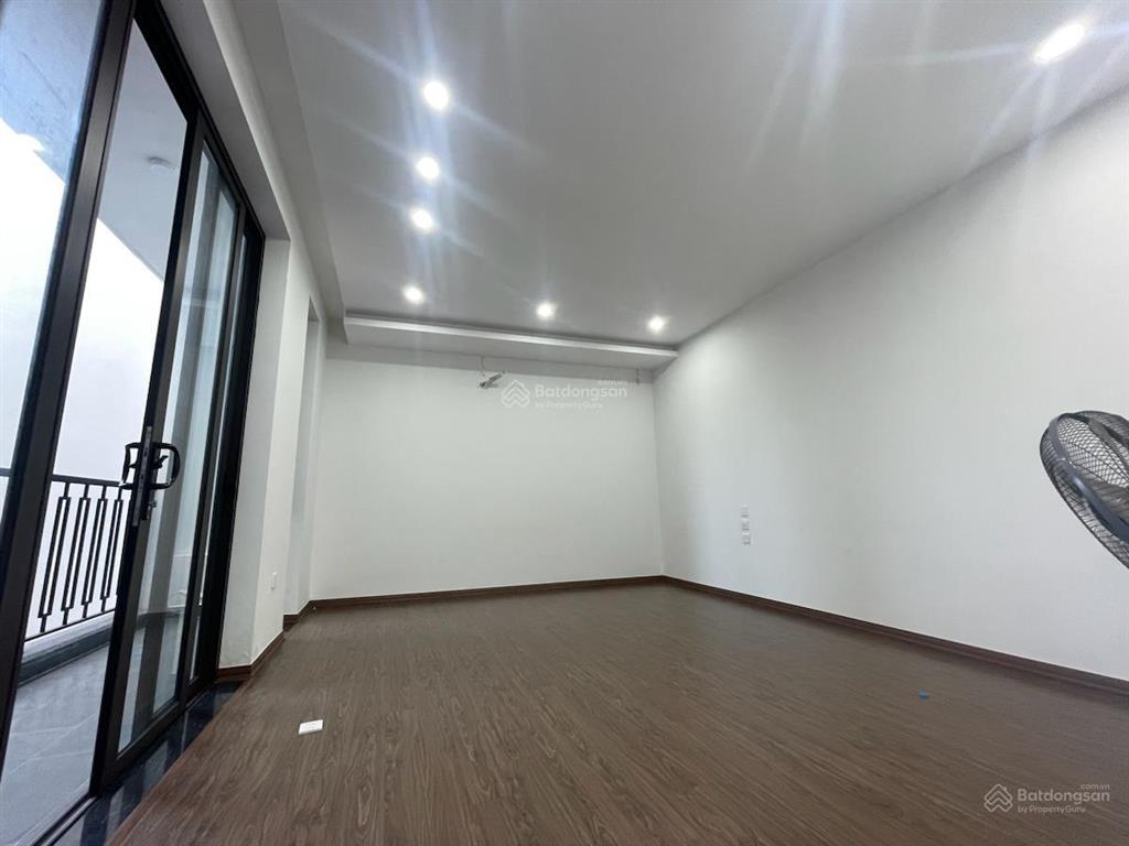 Biệt thự hiện đại giữa lòng thủ đô, bán nhà khu vực phố cửa nam, ba đình 88m2, 6 tầng, 31 tỷ