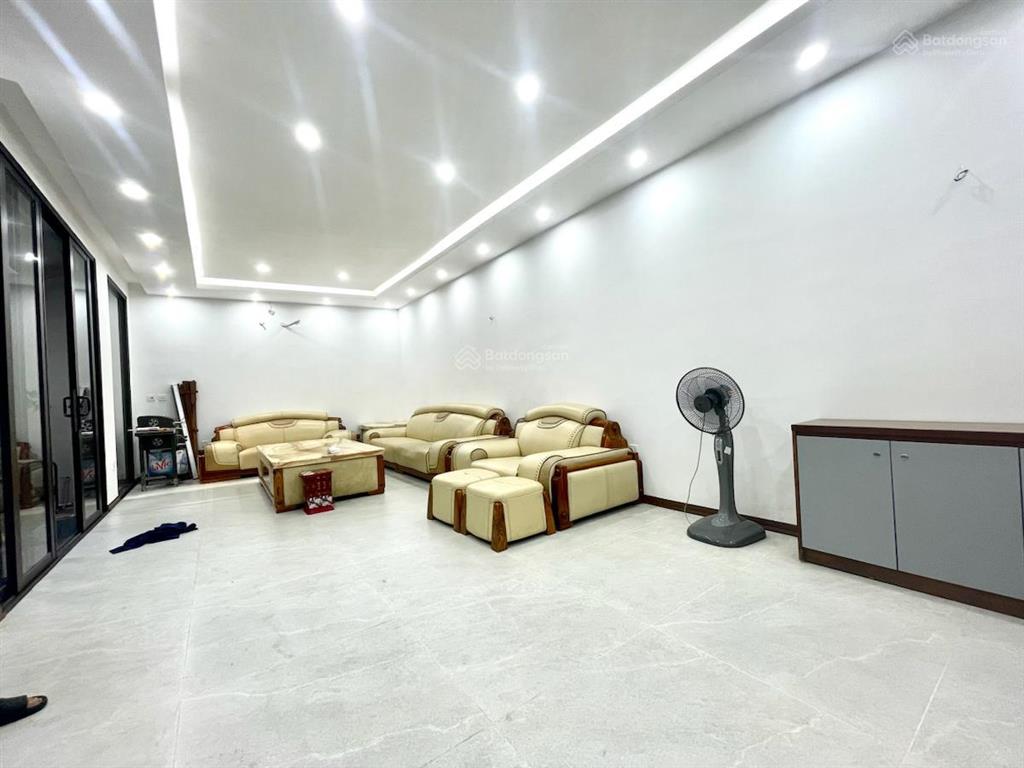 Biệt thự hiện đại giữa lòng thủ đô, bán nhà khu vực phố cửa nam, ba đình 88m2, 6 tầng, 31 tỷ