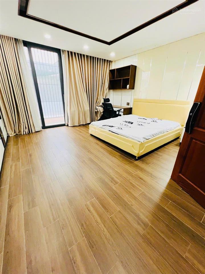 Cho thuê nhà mt 34 út tịch, phường 4, quận tân bình