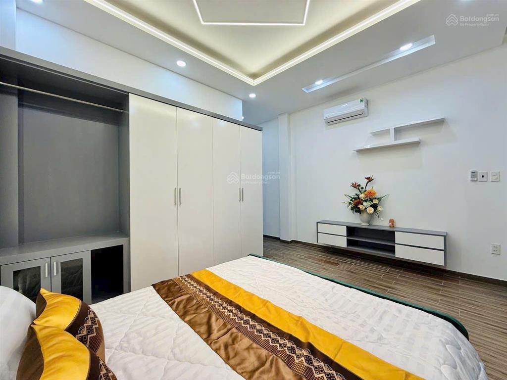 Cho thuê biệt thự full nội thất ngay trung tâm lê quang định, phường 11, quận bình thạnh