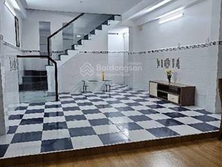 Nhà 2 tầng mới vào ở ngay  kế bên khu kiều đàm ngang gần 5m  đúc btct kiên cố  chỉ 5.6 tỷ