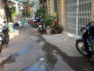 Chủ định cư cần tìm chủ mới nhà 2 tầng dtcn 42m2 thẳng 1 trục 40m ra ht.phat quận 7  chỉ 4.85 ty