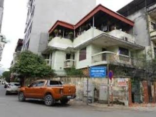 Siêu phẩm mặt tiền lô góc dài 30m, cho thuê nhà mặt phố hoàng ngân, dt 120m2 x 5 tầng, có thang máy