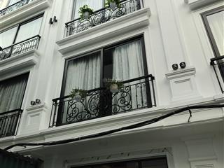 Bán nhà mới kính koong yên hoà, cầu giấy  giá thì thấp mà đẳng cấp đỉnh cao !