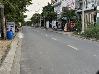 Cơ hội vàng cho nhà đầu tư đất 2 mặt tiền nhựa 12m full thổ cư 678m2 trung tâm hóc môn chỉ 22 tỷ