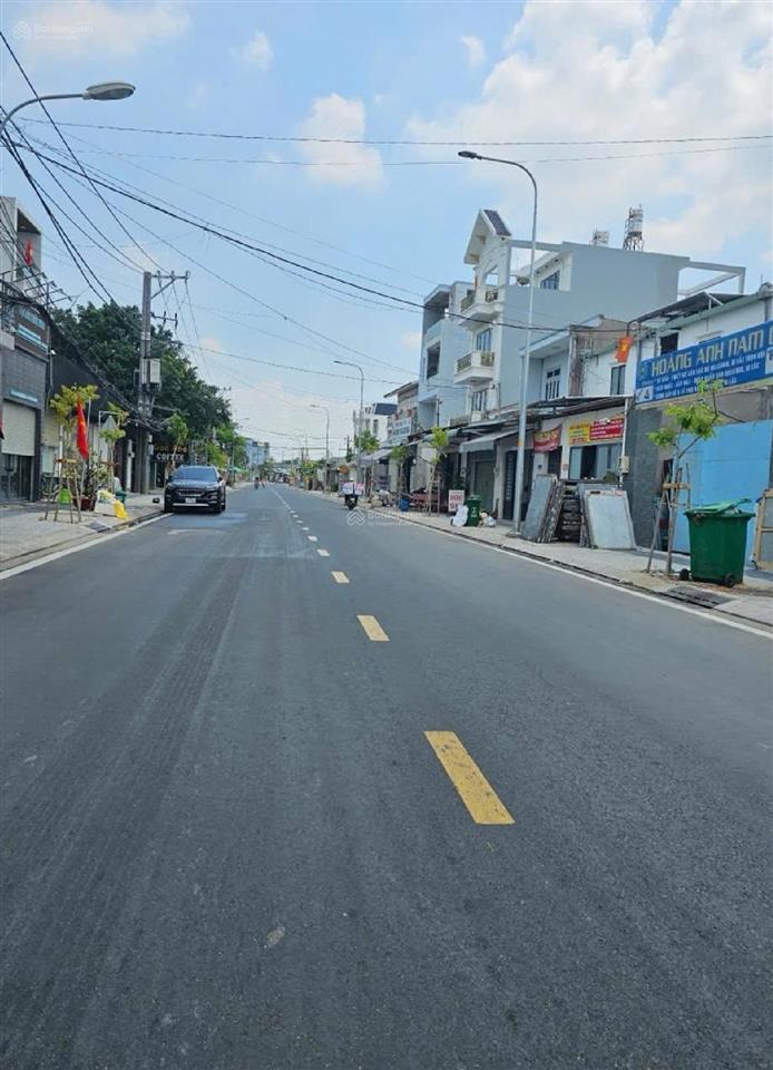 Bán nhà mặt tiền kinh doanh phạm thị giây thới tam thôn, hóc môn dt 120m2  2 tầng giá chỉ 9,5 tỷ