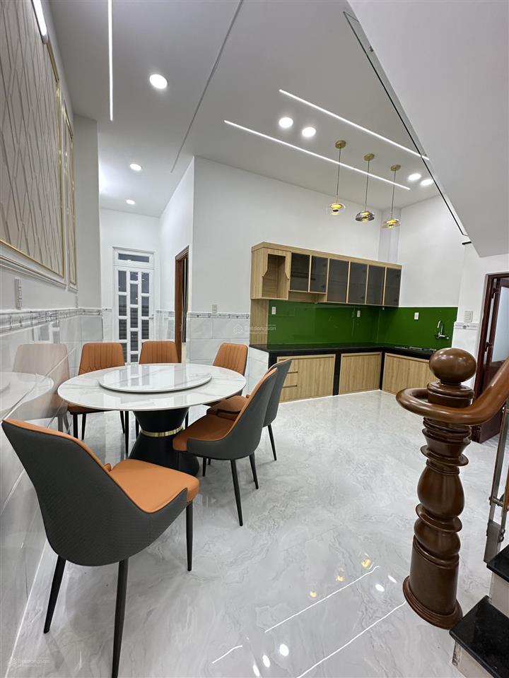 Bán nhà mặt tiền nhựa bà điểm gần phan văn hớn 3 tầng 92m2chỉ 5,8 tỷ