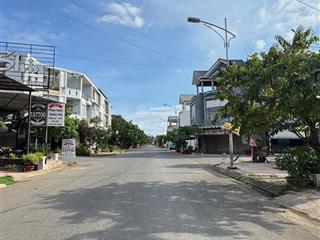 Cần bán tđc . đại phước trục chính / shr / xây dựng tự do / sát chợ