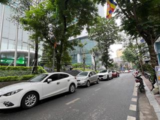 Chỉ 6,85 tỷ trung tâm ba đình  dân xây  lô góc  ngõ nông rộng thoáng  ba gác tránh