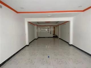 Bán nhà ngay cầu phú mỹ q7  rộng 5.5m