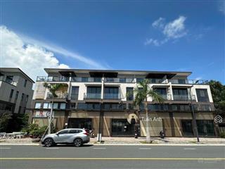 Shophouse đối diện chung cư  gần bến du thuyền& công viên. full nội thất giá tốt