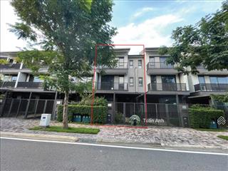Chủ nhà cần bán gấp npv 2 lầu, vị trí cực đẹp, giá 5 tỷ. giá cực tốt