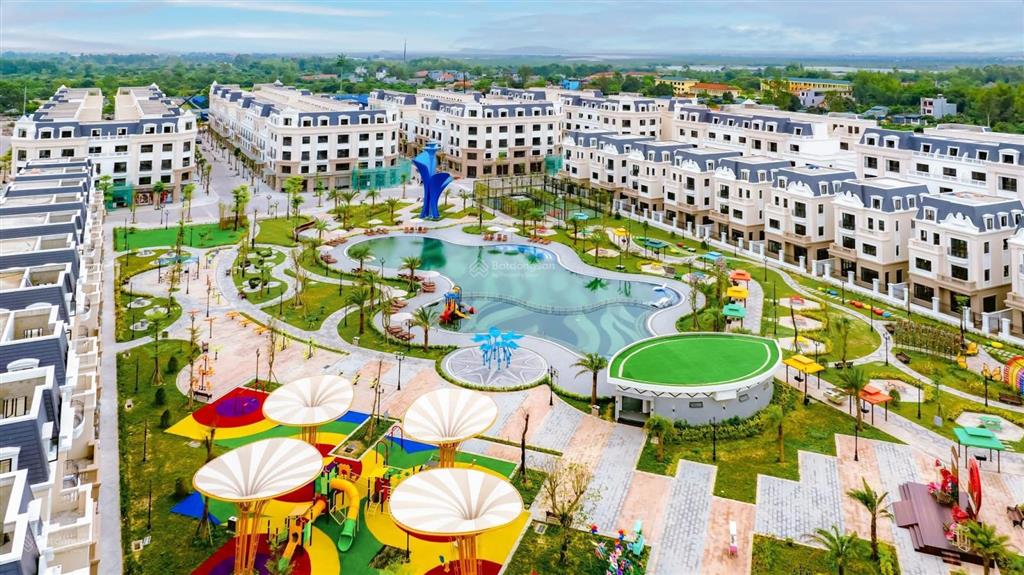 Hơn 4 tỷ mua đứt nhà 4 tầng 1 tum vinhomes. ngay cạnh biên giới kết nối giao thương, du lịch