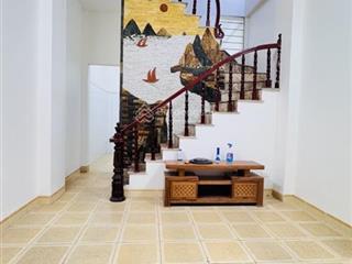 Bán nhà ỷ la  dương nội  hà đông, 38m2x4 tầng, 5.9 tỷ, nhà lô góc mặt ngõ thông gần kđt geleximco