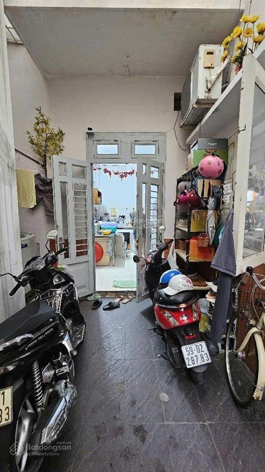 Hẻm 6m sau căn mt đường tân quý 3 tầng ngang 6.1x11.5m chỉ hơn 7 tỷ