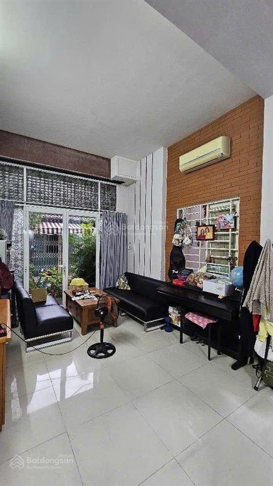 Hẻm 6m sau căn mt đường tân quý 3 tầng ngang 6.1x11.5m chỉ hơn 7 tỷ