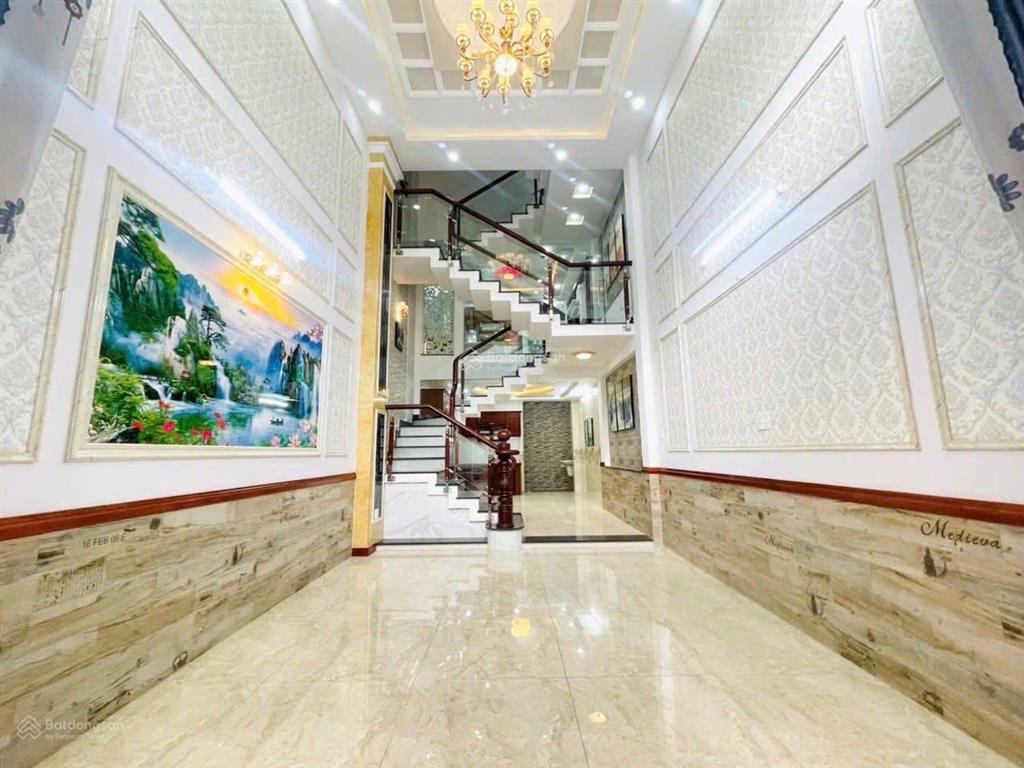 Bán nhà c4 tiện làm chdv  nhà ở dt 116m2  dòng tiền ~ 50tr/tháng chỉ với 83tr/m2 đất bình thạnh