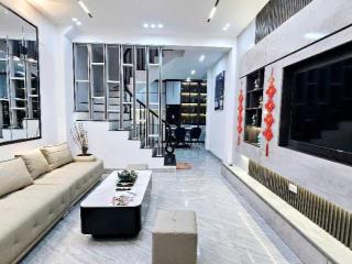 BÁN NHÀ ĐẸP – XUÂN THUỶ, CẦU GIẤY – CÁCH Ô TÔ 20M – 2 MẶT THOÁNG TRƯỚC SAU – VỀ Ở NGAY