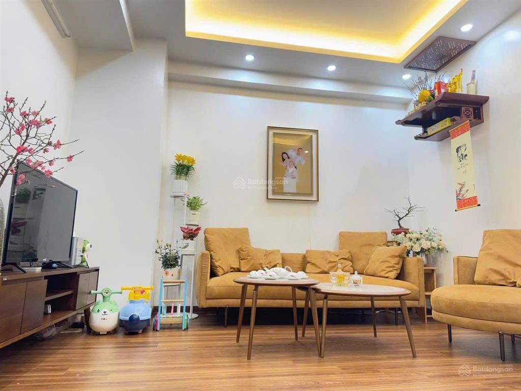 Bán căn tầng trung toà 1a tân tây đô 2 ngủ 2 vs . diện tích