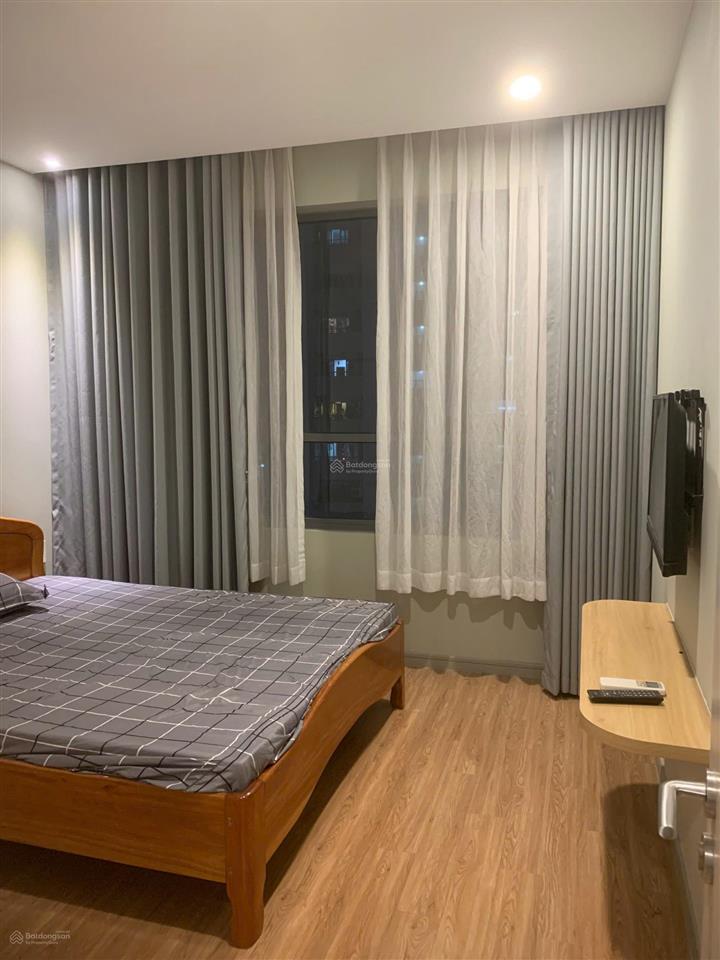 Cho thuê cc 1pn, 1wc, 56m2 tại the gold view, đẹp xuất sắc chỉ với 15 triệu, q4, hcm