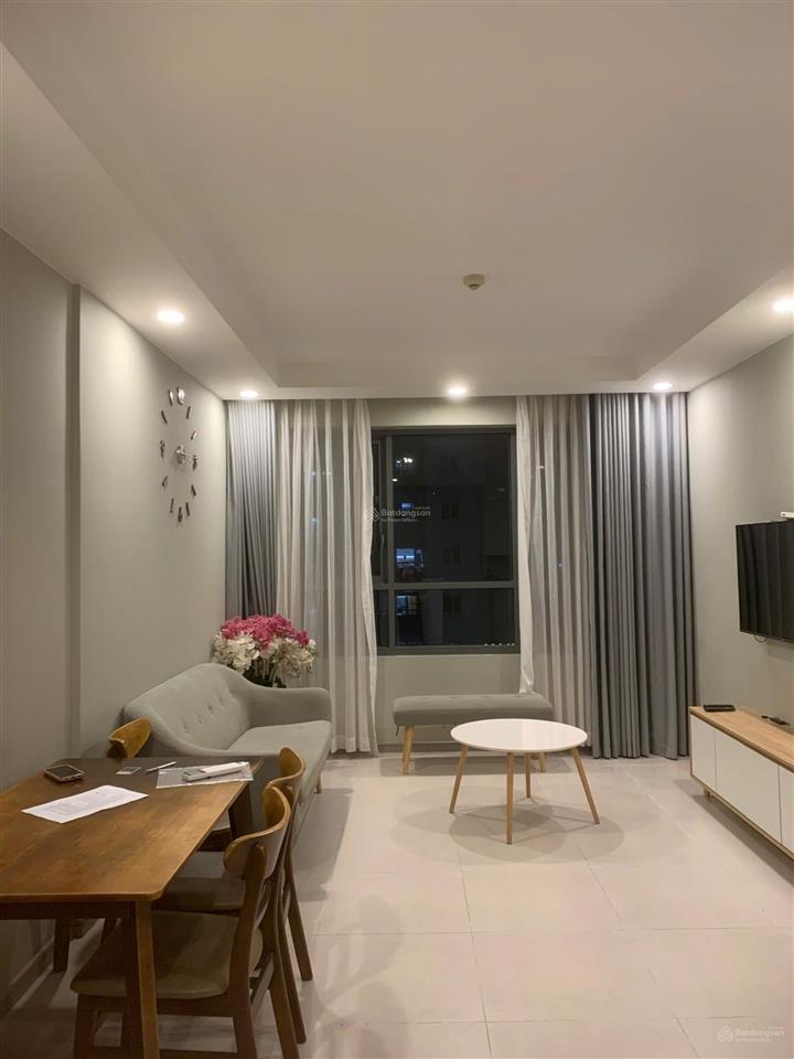 Cho thuê cc 1pn, 1wc, 56m2 tại the gold view, đẹp xuất sắc chỉ với 15 triệu, q4, hcm