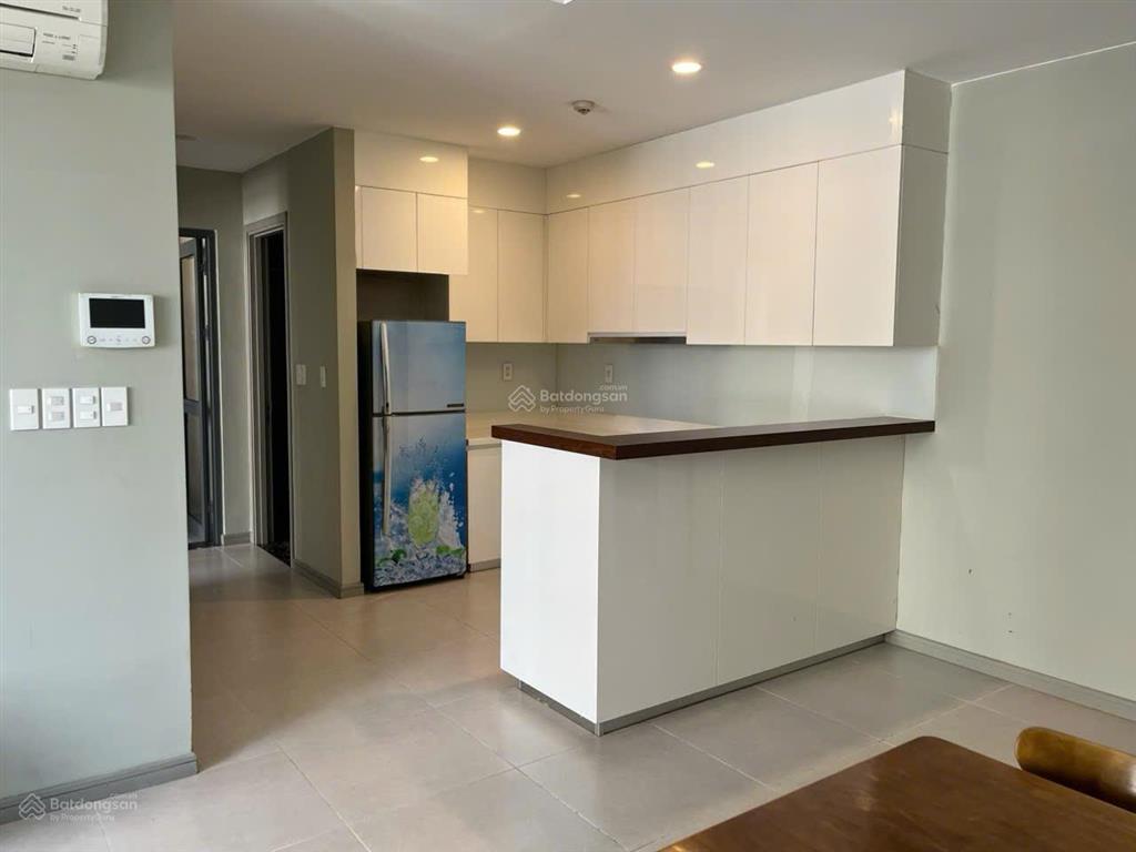 Cho thuê cc 1pn, 1wc, 56m2 tại the gold view, đẹp xuất sắc chỉ với 15 triệu, q4, hcm