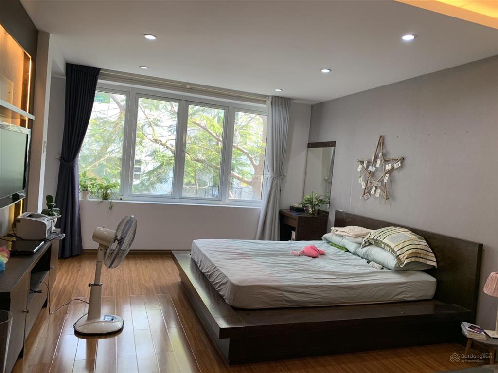 Bán nhà mặt phố hưng gia 3, pmhq7, tphcm. nhà 1 trệt, 1lửng, 3 lầu. giá chỉ 32tỷ.  0981 934 ***