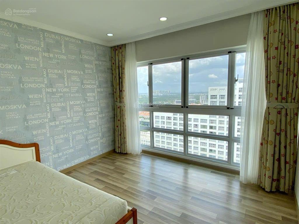Bán cc (3pn, 2wc, 135m2) tại happy valleypmh, q7hcm. có ô xe kèm. giá chỉ 12,5 tỷ.  0981 934 ***