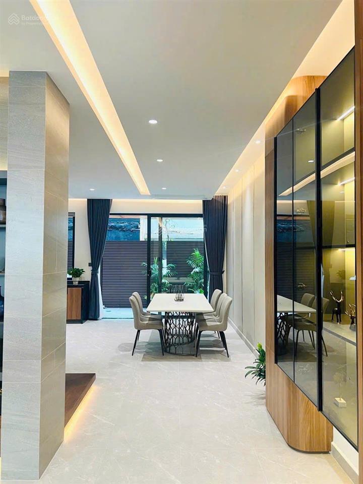 Bán biệt thự hưng tháipmh, q7, hcm (7m*18m).nội thất đẹp, hiện đại. giá chỉ 38 tỷ.  0981 934 ***