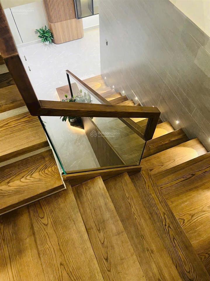 Bán biệt thự hưng tháipmh, q7, hcm (7m*18m).nội thất đẹp, hiện đại. giá chỉ 38 tỷ.  0981 934 ***