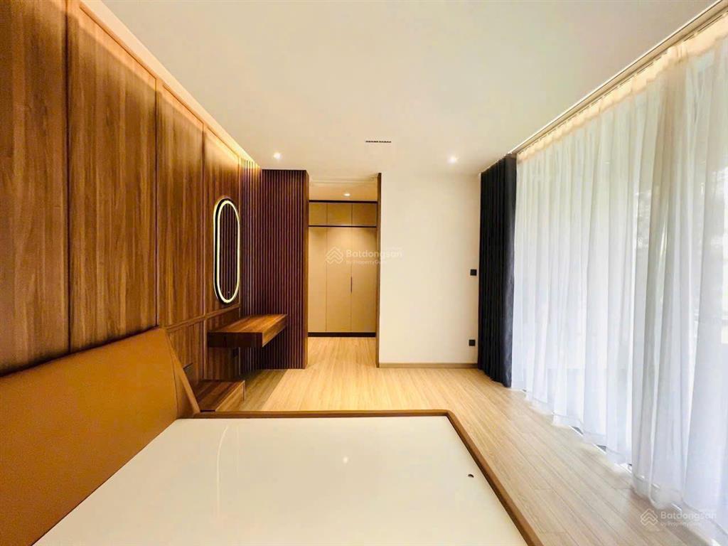 Bán biệt thự hưng tháipmh, q7, hcm (7m*18m).nội thất đẹp, hiện đại. giá chỉ 38 tỷ.  0981 934 ***