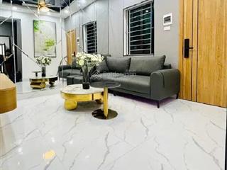 Căn hộ tập thể tầng 2 ngay công viên nghĩa đô, ôtô đỗ vòng quanh
