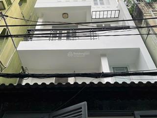 Cho thuê nhà mới 4 lầu 4 phòng ngủ 5 wc , ngang 5m, hẻm xe hơi thông thoáng, phường 5, phú nhuận