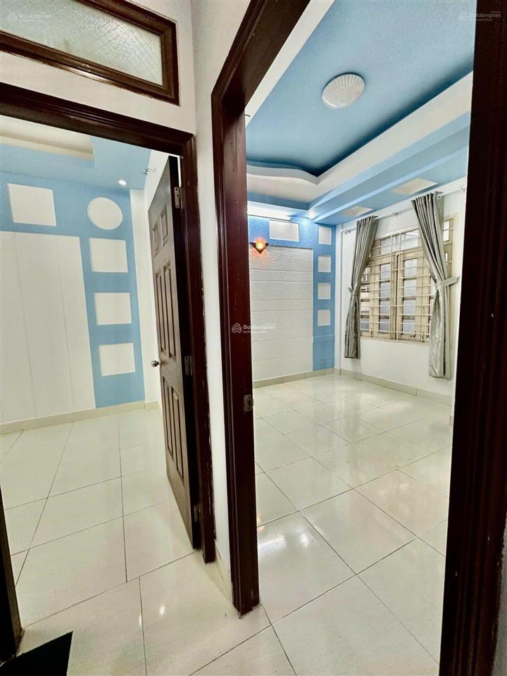 Cho thuê nhà nguyên căn 5 phòng ngủ phường 5, phú nhuận, gía chỉ 19 triệu.