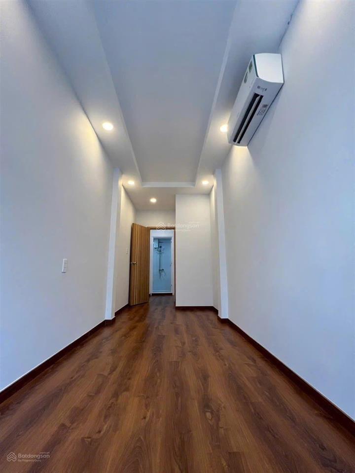 Bán nhanh nhà phố 2 tầng mới xây. ngày ngã tư phú nhuận, gía chỉ 4,35 tỷ