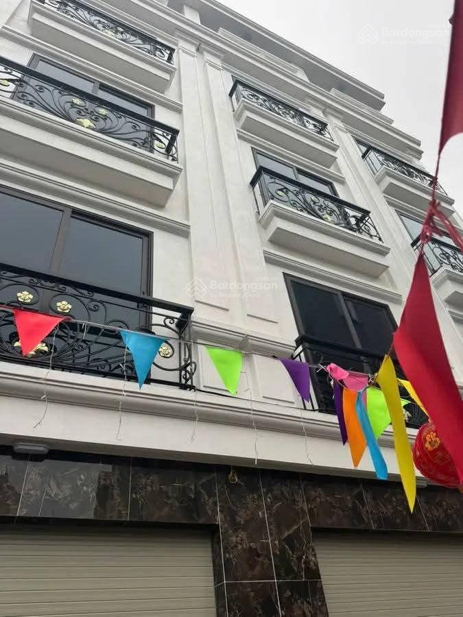 Nhà phố tu hoàng 122m 7 tầng giá hơn 29 tỷ .
đẹp nhất từ liêm  siêu phẩm dòng tiền  xây mới tu ho