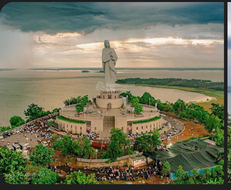 Siêu hiếm  đất mặt tiền 45m * 171m, đối diện trạm dừng, quốc lộ 20, định quán, đồng nai