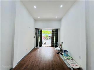 Cho thuê nhà mặt tiền huỳnh mẫn đạt p7 q5